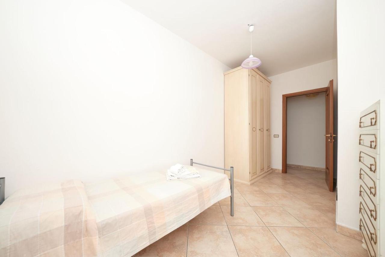 Appartamento Floriana Ντεζεντσάνο ντελ Γκάρντα Εξωτερικό φωτογραφία