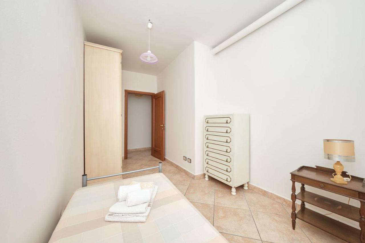 Appartamento Floriana Ντεζεντσάνο ντελ Γκάρντα Εξωτερικό φωτογραφία